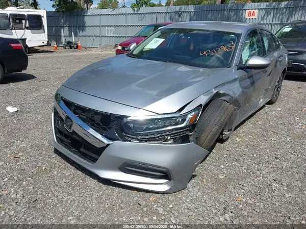1HGCV1F11JA811355 2018 HONDA ACCORD - Image 2