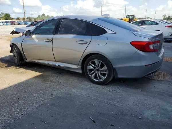 1HGCV1F11KA158057 2019 HONDA ACCORD - Image 2