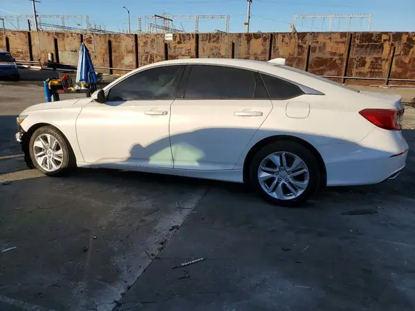 1HGCV1F11KA168782 2019 HONDA ACCORD - Image 2