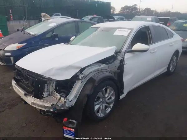 1HGCV1F11KA176882 2019 HONDA ACCORD - Image 2