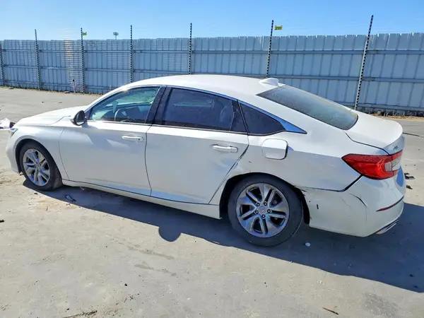 1HGCV1F11LA104453 2020 HONDA ACCORD - Image 2