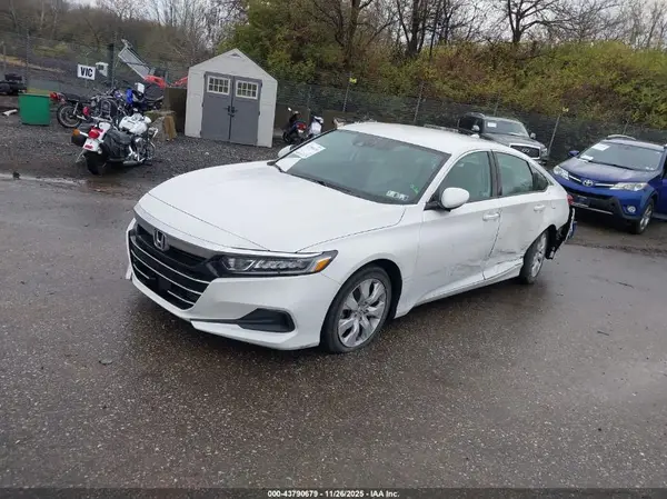 1HGCV1F11NA017123 2022 HONDA ACCORD - Image 2