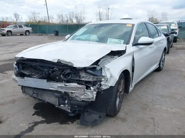1HGCV1F11NA025674 2022 HONDA ACCORD - Image 2