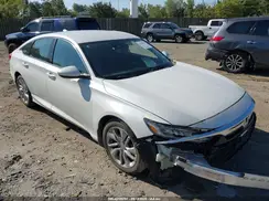 1HGCV1F12JA009543 2018 HONDA ACCORD