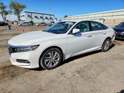 1HGCV1F12JA028108 2018 HONDA ACCORD