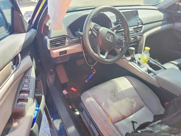 1HGCV1F12JA042025 2018 HONDA ACCORD - Image 8