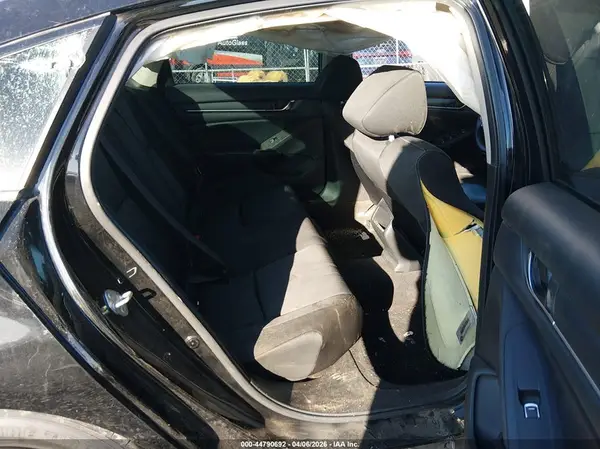 1HGCV1F12JA053462 2018 HONDA ACCORD - Image 8