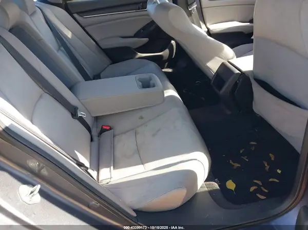 1HGCV1F12JA082475 2018 HONDA ACCORD - Image 8