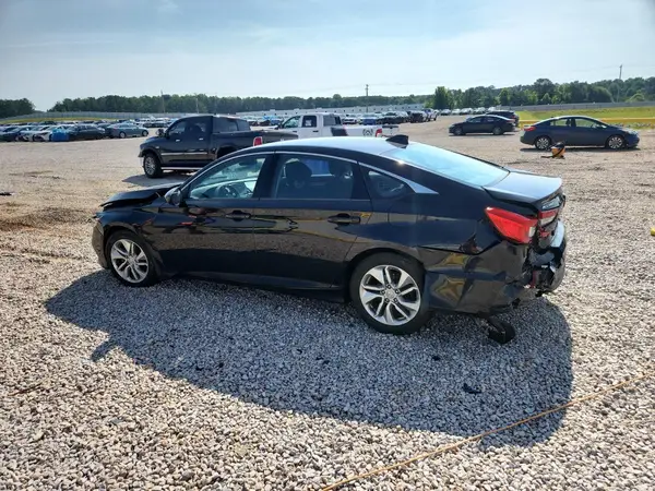 1HGCV1F12JA083867 2018 HONDA ACCORD - Image 2