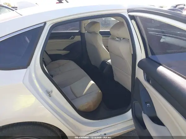 1HGCV1F12JA091600 2018 HONDA ACCORD - Image 8