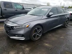 1HGCV1F12JA095923 2018 HONDA ACCORD