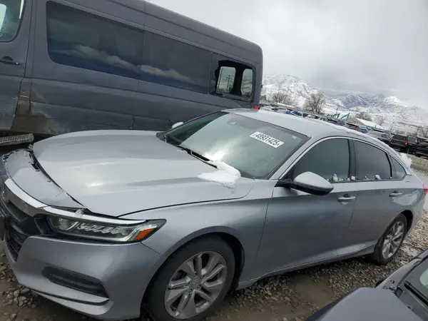 1HGCV1F12JA105253 2018 HONDA ACCORD - Image 1