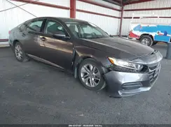 1HGCV1F12JA117807 2018 HONDA ACCORD
