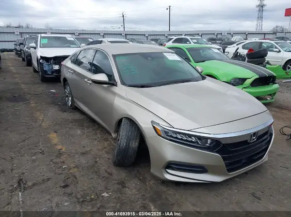 1HGCV1F12JA123879 2018 HONDA ACCORD - Image 1
