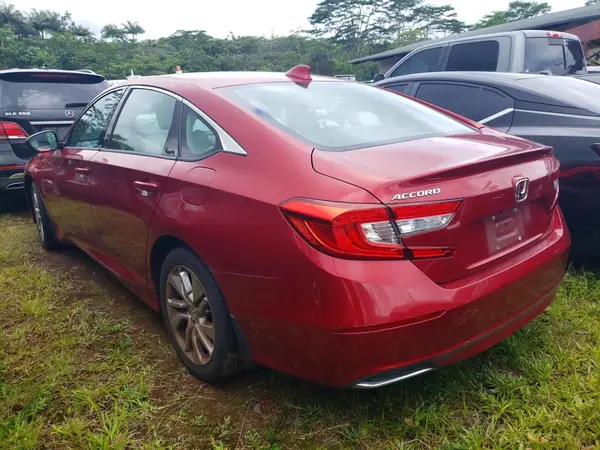 1HGCV1F12JA130721 2018 HONDA ACCORD - Image 2