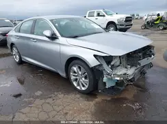 1HGCV1F12JA152721 2018 HONDA ACCORD