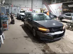 1HGCV1F12JA157353 2018 HONDA ACCORD
