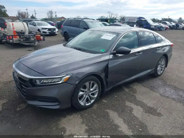 1HGCV1F12JA165873 2018 HONDA ACCORD - Image 2