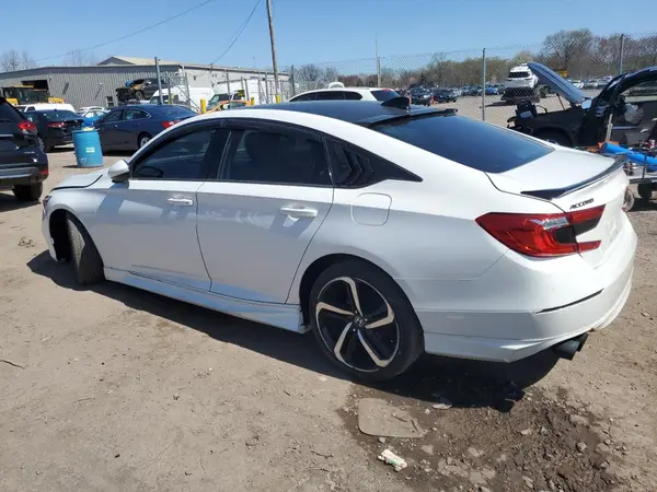 1HGCV1F12JA170118 2018 HONDA ACCORD - Image 2