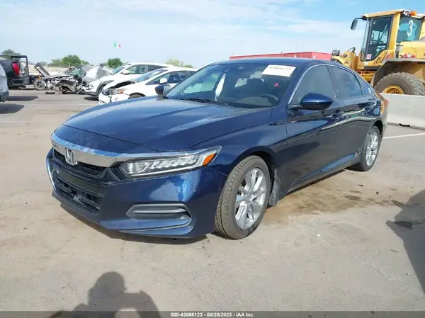 1HGCV1F12JA171124 2018 HONDA ACCORD - Image 2