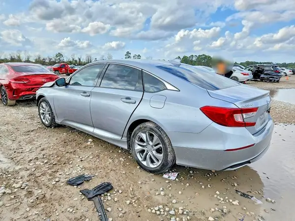1HGCV1F12JA179577 2018 HONDA ACCORD - Image 2