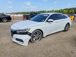 1HGCV1F12JA208155 2018 HONDA ACCORD