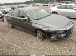 1HGCV1F12JA227675 2018 HONDA ACCORD