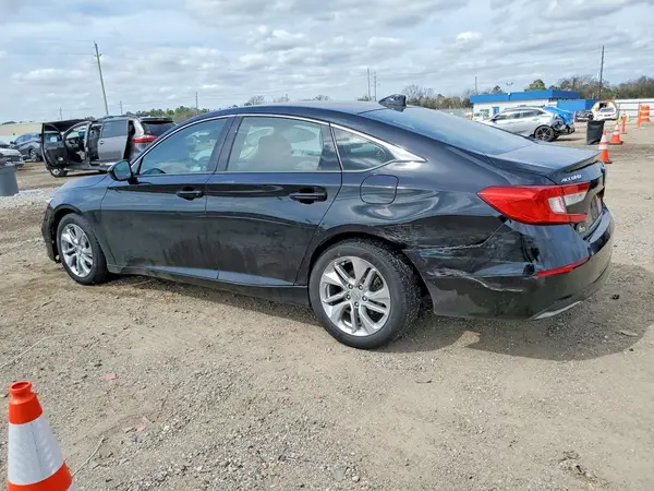 1HGCV1F12JA247750 2018 HONDA ACCORD - Image 2