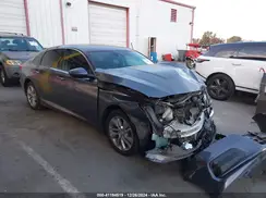 1HGCV1F12JA257145 2018 HONDA ACCORD