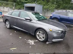 1HGCV1F12JA258294 2018 HONDA ACCORD