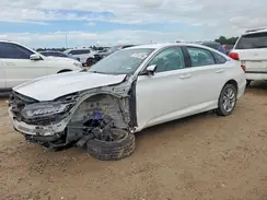 1HGCV1F12JA263222 2018 HONDA ACCORD