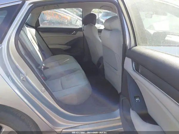 1HGCV1F12JA264676 2018 HONDA ACCORD - Image 8