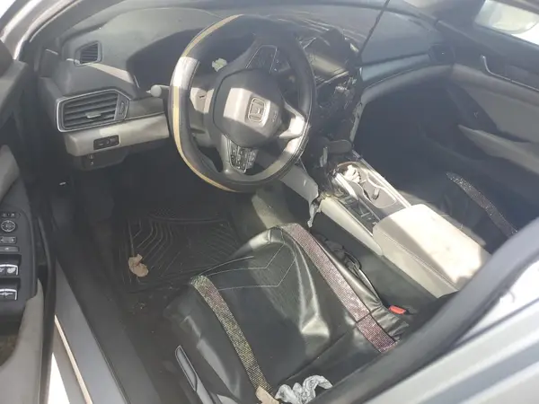 1HGCV1F12JA267402 2018 HONDA ACCORD - Image 8
