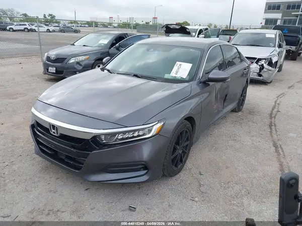 1HGCV1F12KA015389 2019 HONDA ACCORD - Image 2
