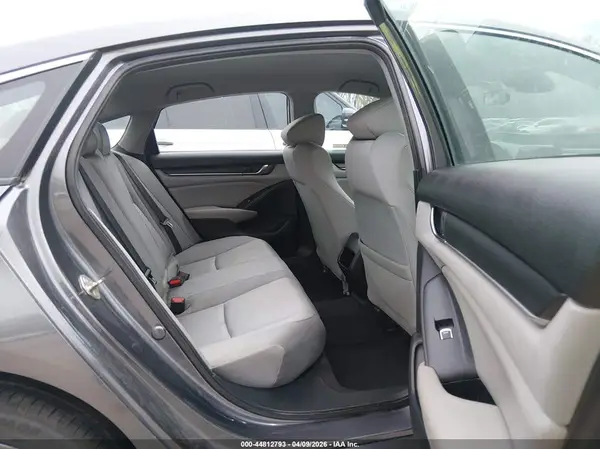 1HGCV1F12KA047890 2019 HONDA ACCORD - Image 8