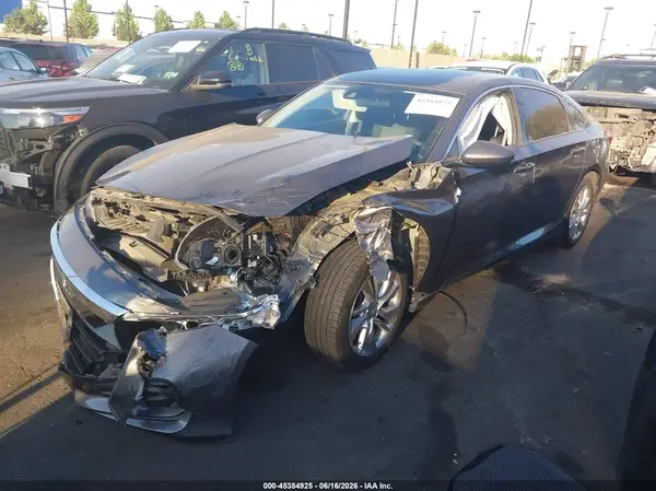 1HGCV1F12KA053799 2019 HONDA ACCORD - Image 2