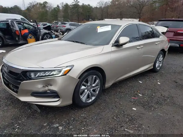 1HGCV1F12KA104833 2019 HONDA ACCORD - Image 2