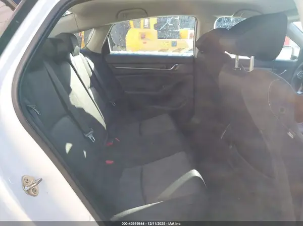 1HGCV1F12KA111281 2019 HONDA ACCORD - Image 8