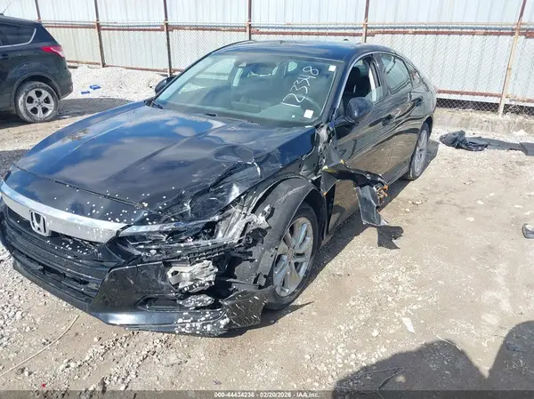 1HGCV1F12KA123348 2019 HONDA ACCORD - Image 2