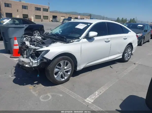 1HGCV1F12KA130655 2019 HONDA ACCORD - Image 2