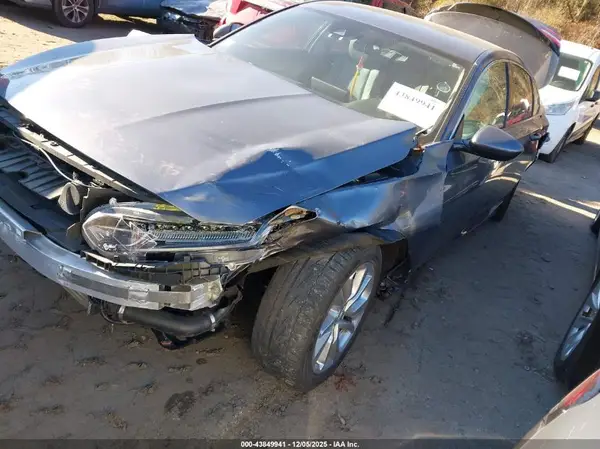 1HGCV1F12KA158360 2019 HONDA ACCORD - Image 2