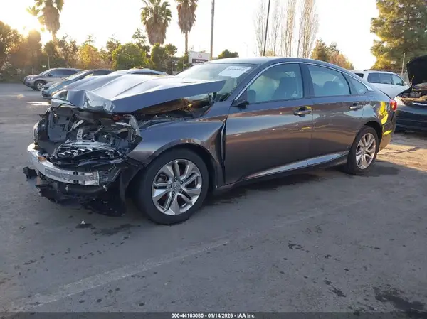 1HGCV1F12KA174722 2019 HONDA ACCORD - Image 2