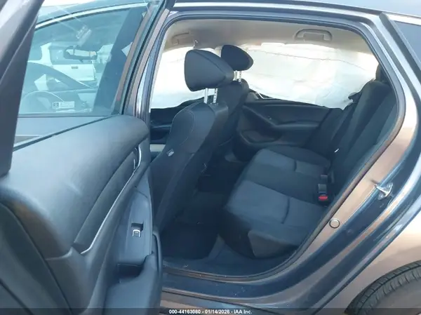 1HGCV1F12KA174722 2019 HONDA ACCORD - Image 8