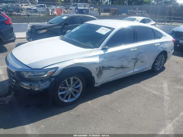 1HGCV1F12MA114118 2021 HONDA ACCORD - Image 2