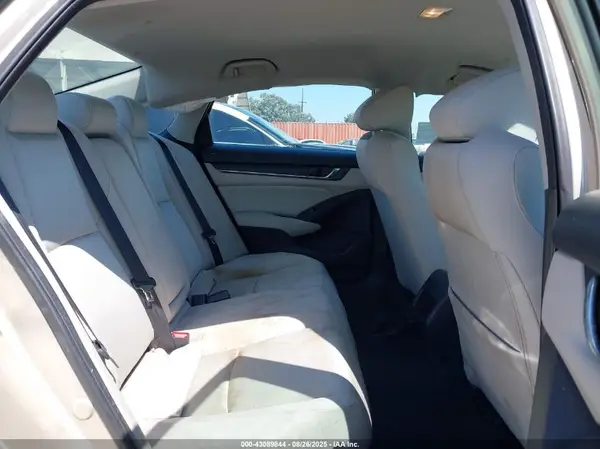 1HGCV1F13JA006702 2018 HONDA ACCORD - Image 8