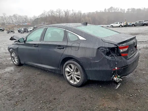 1HGCV1F13JA008210 2018 HONDA ACCORD - Image 2