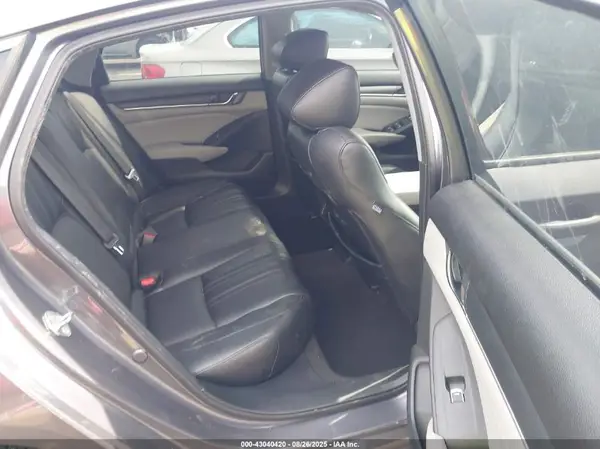 1HGCV1F13JA040462 2018 HONDA ACCORD - Image 8