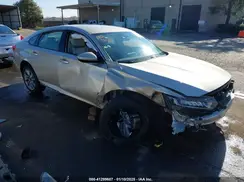 1HGCV1F13JA042695 2018 HONDA ACCORD