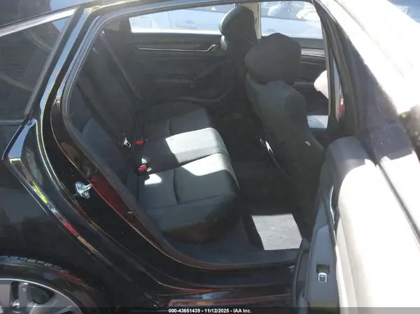 1HGCV1F13JA055026 2018 HONDA ACCORD - Image 8