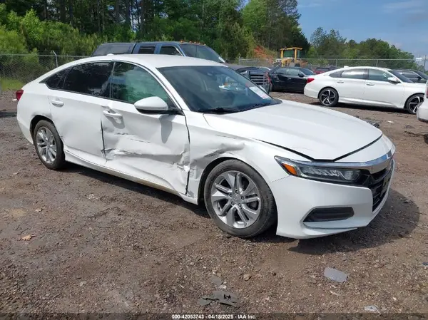 1HGCV1F13JA055236 2018 HONDA ACCORD - Image 1